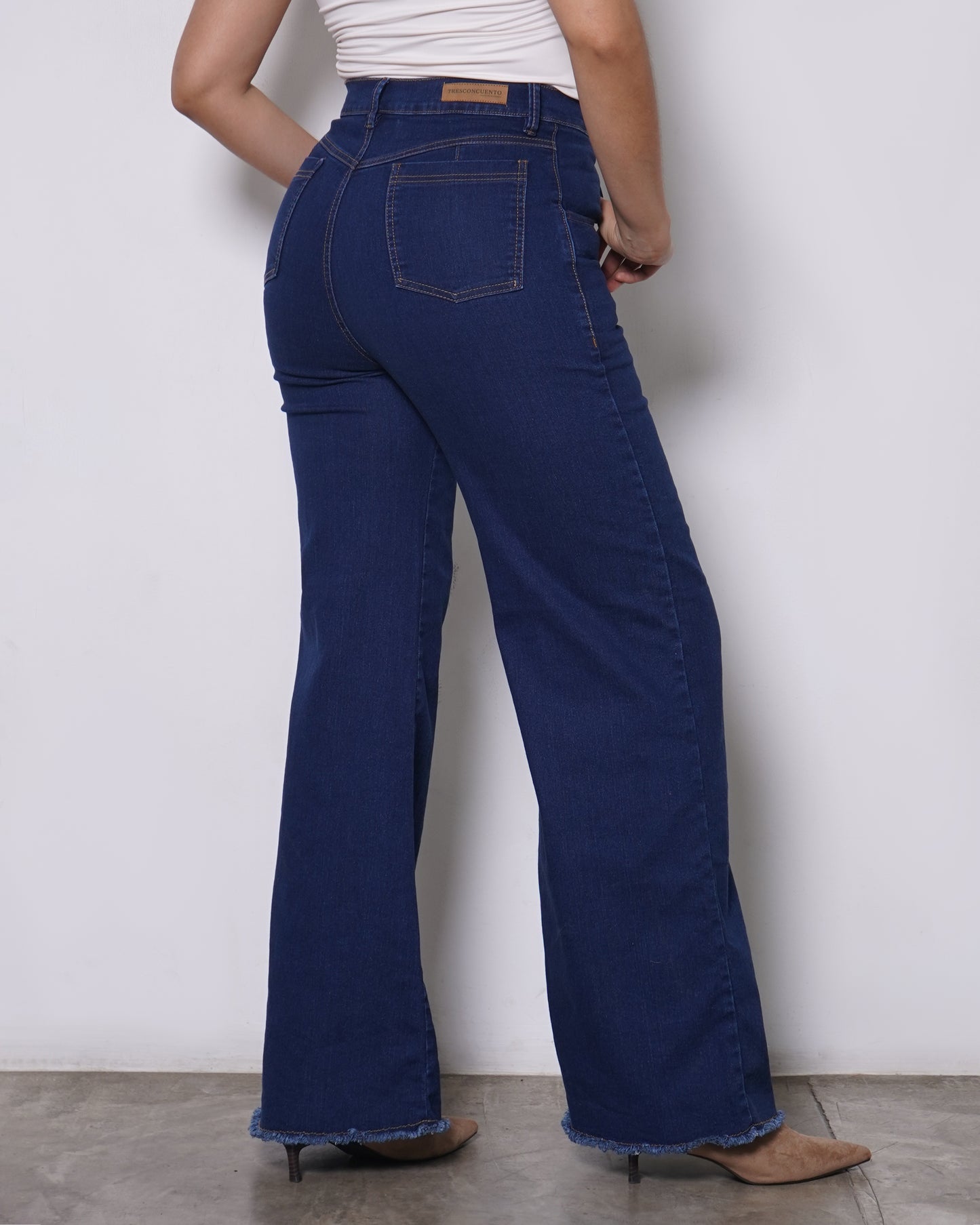 JEAN LINA